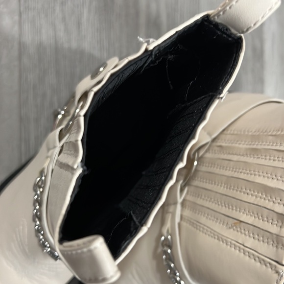 Billini Ellison Bone Leather Western Cowboy Bootie - Picture 8 of 8